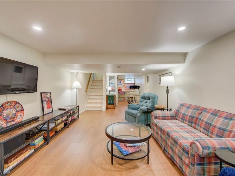 26900 Wolf Road , Bay Village, OH 44140 Photo 37