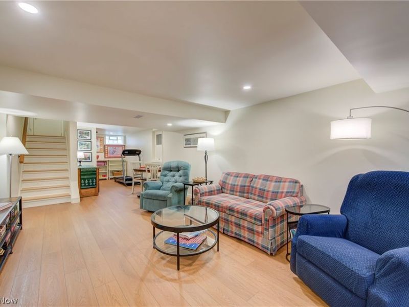26900 Wolf Road , Bay Village, OH 44140 Photo 39