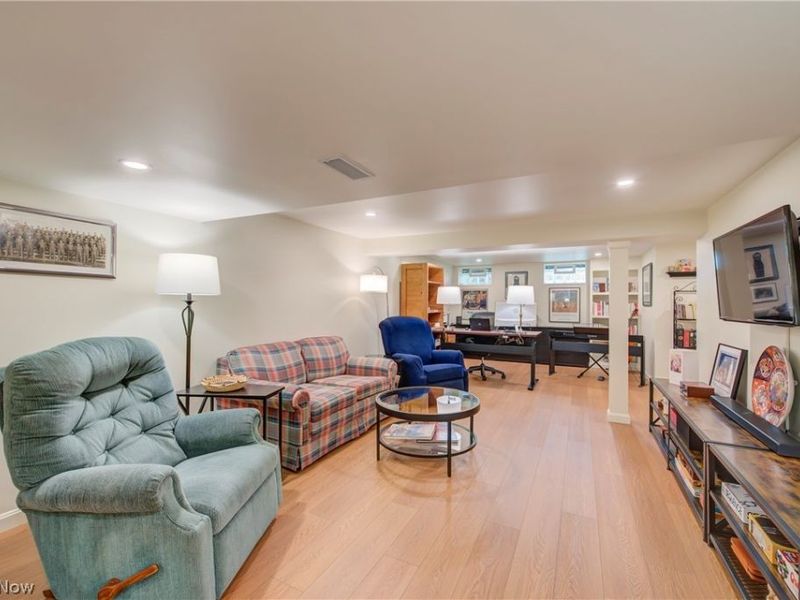 26900 Wolf Road , Bay Village, OH 44140 Photo 40