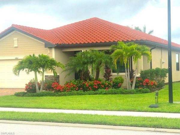 1482 Santiago CIR, NAPLES, FL 34113