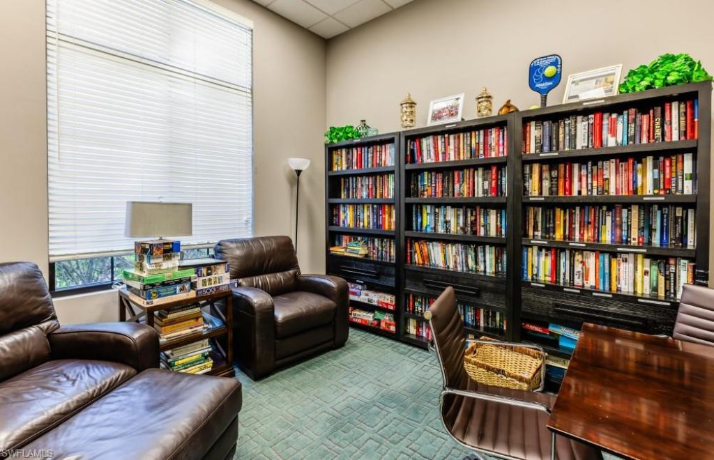 1482 Santiago Cir, Naples, FL 34113 Photo