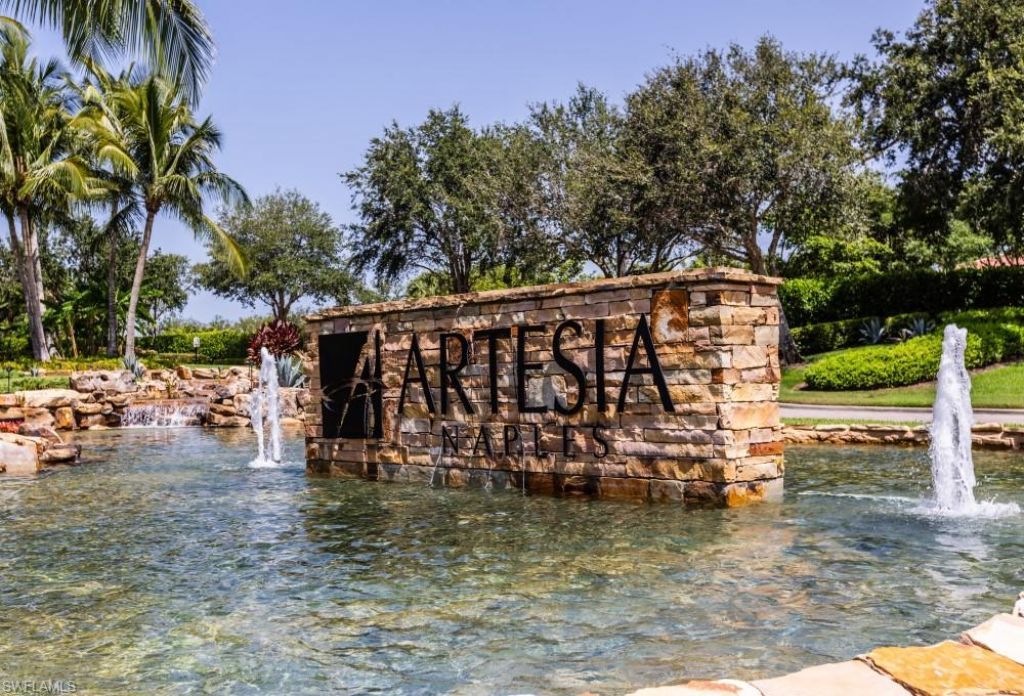 1482 Santiago Cir, Naples, FL 34113 Photo