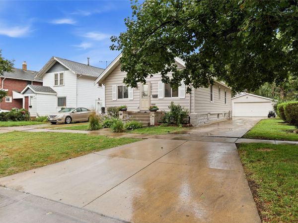 2021 2nd Street, Perry, IA 50220