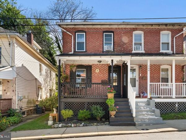 162 E CHURCH STREET , DOWNINGTOWN, PA 19335