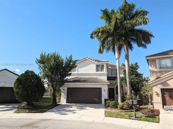 911 Phoenix Way , Weston, FL 33327