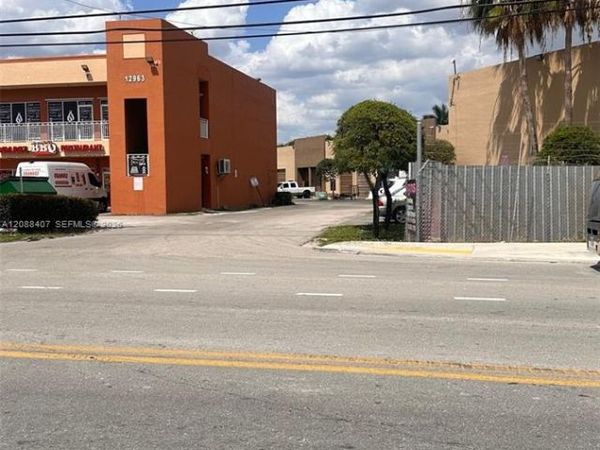 12905 W Okeechobee Rd , Unit E-1, Hialeah Gardens, FL 33018