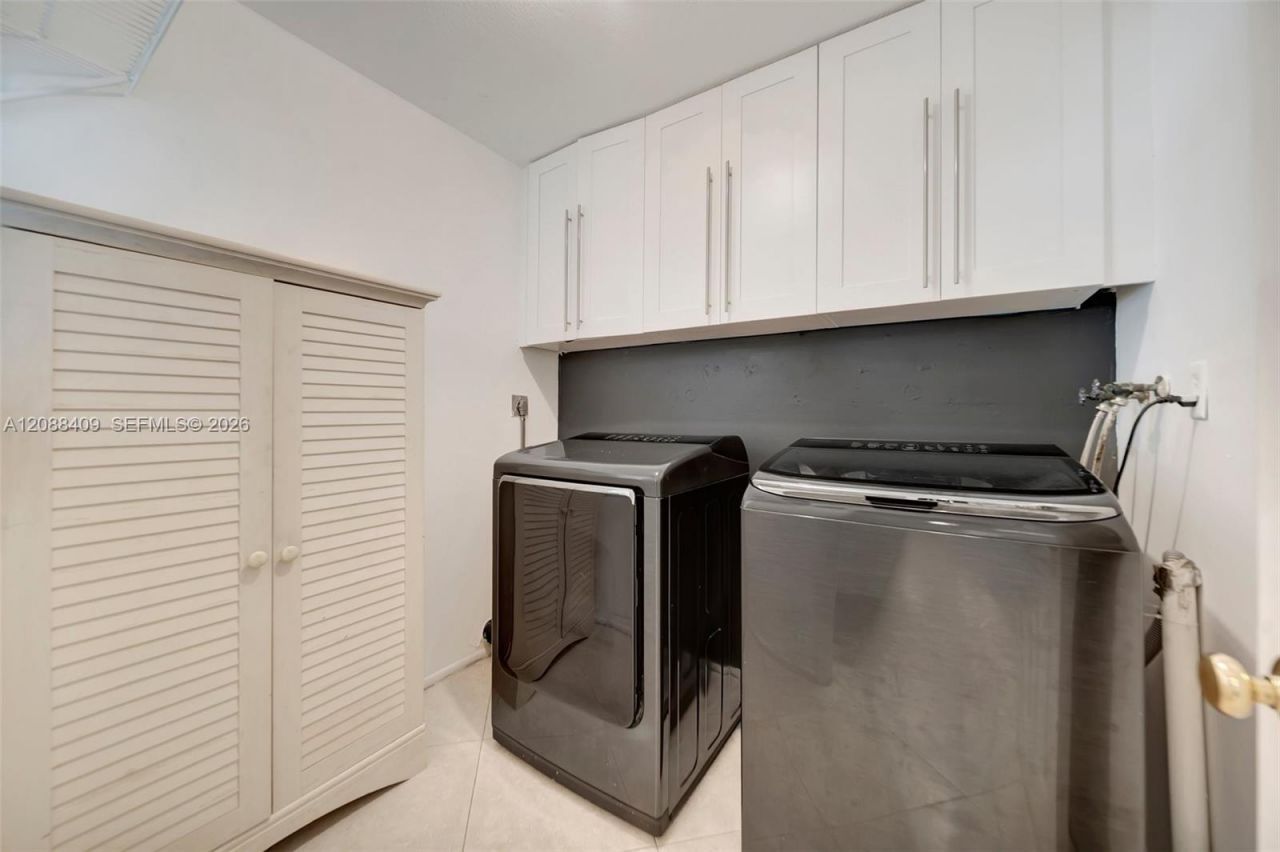 2801 N 34 Ave, Unit 16C, Hollywood, FL 33021 Photo