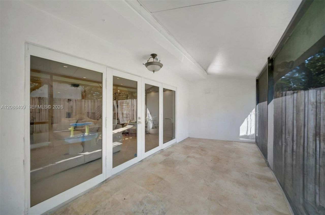 2801 N 34 Ave, Unit 16C, Hollywood, FL 33021 Photo