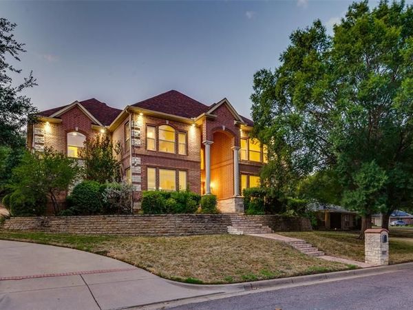8925 Hunters Glen Trail, Fort Worth, TX 76120