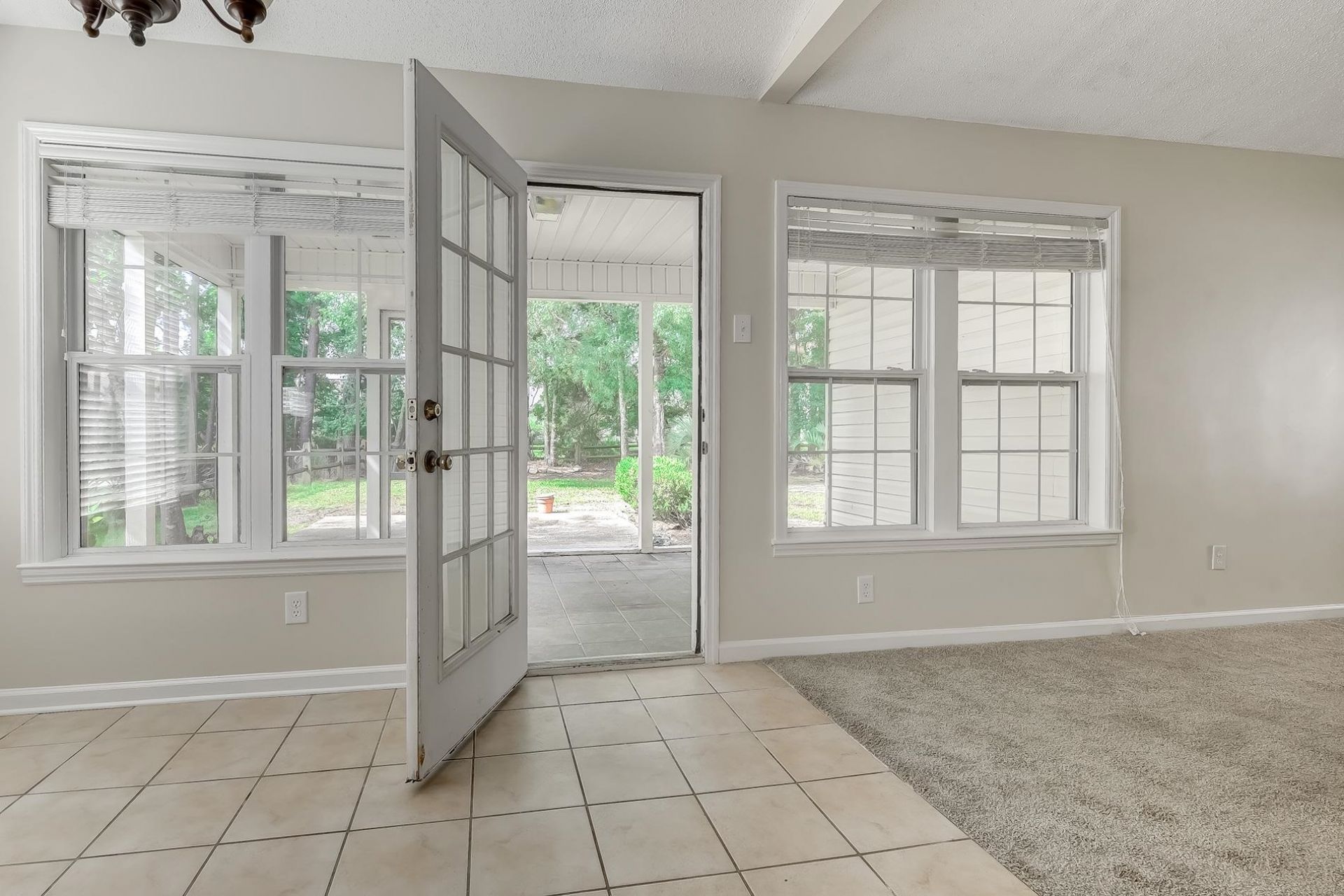 2528 Oriole Dr. Photo 13