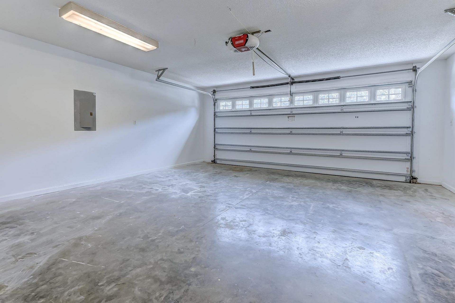 2528 Oriole Dr. Photo 39