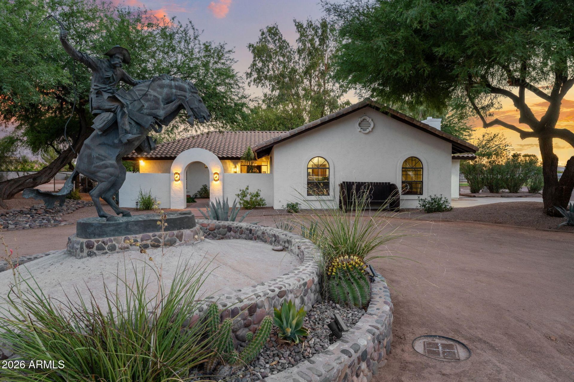 2601 E MESQUITE Street, Gilbert, AZ 85296
