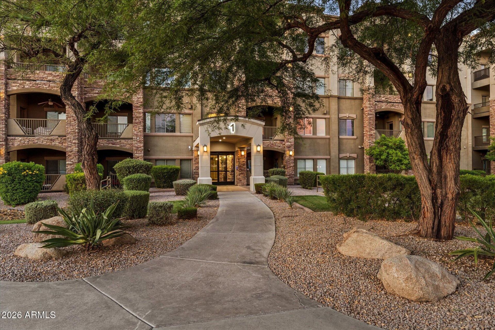 5450 E Deer Valley Drive, Unit 3009, Phoenix, AZ 85054 Main Photo