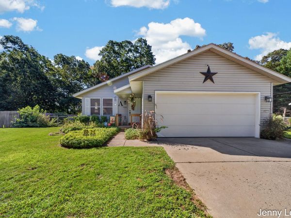 1081 Becker Road, Muskegon, MI 49445