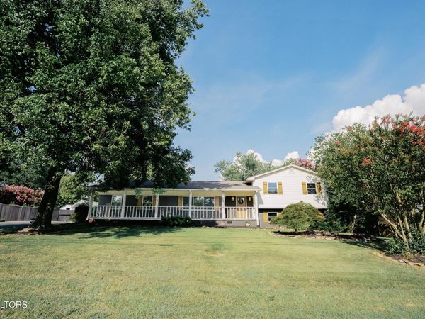 912 Naples Rd, Knoxville, TN 37923
