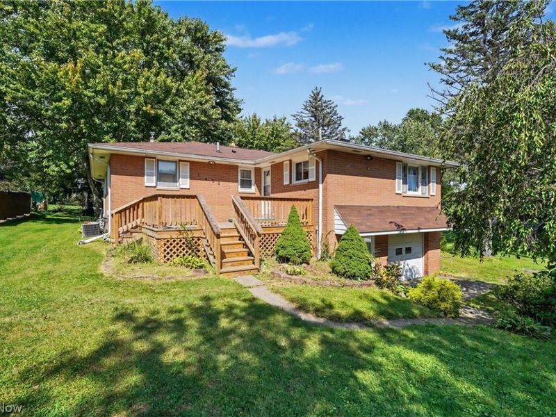 1420 E Beech Street, Alliance, OH 44601 Photo 2