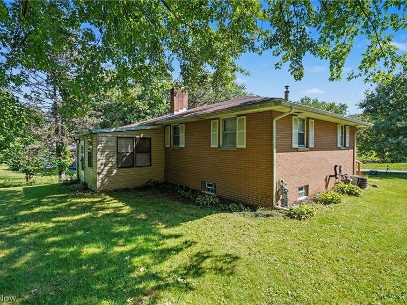 1420 E Beech Street, Alliance, OH 44601 Photo 3