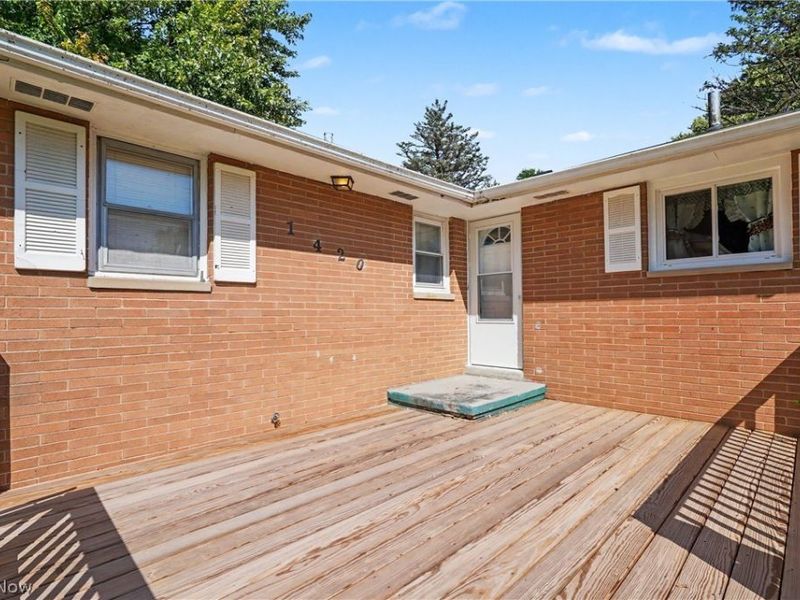 1420 E Beech Street, Alliance, OH 44601 Photo 4