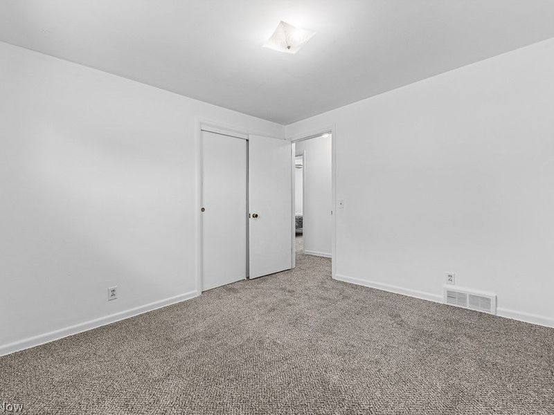 1902 Root Avenue NE, Canton, OH 44705 Photo 28