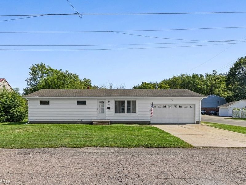 1902 Root Avenue NE, Canton, OH 44705 Photo 39