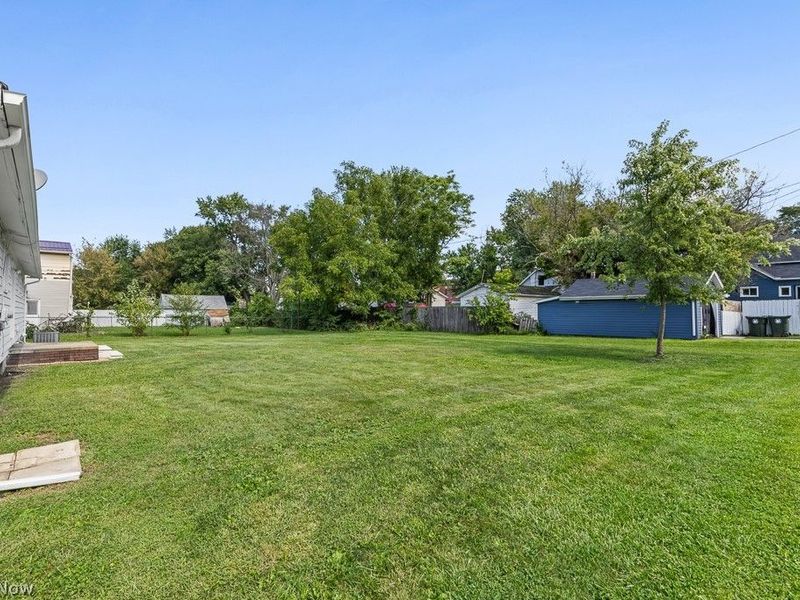 1902 Root Avenue NE, Canton, OH 44705 Photo 40