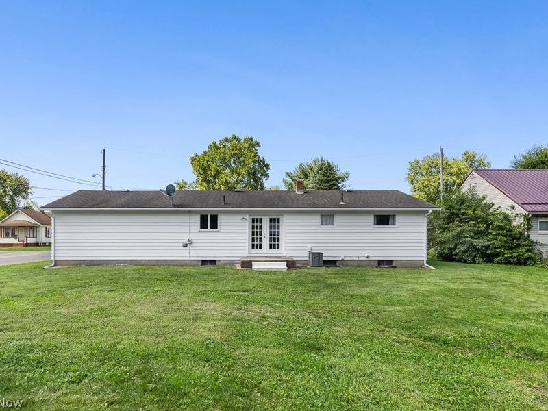 1902 Root Avenue NE, Canton, OH 44705 Photo 41