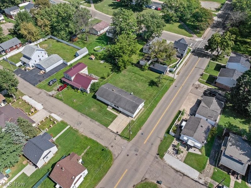 1902 Root Avenue NE, Canton, OH 44705 Photo 47