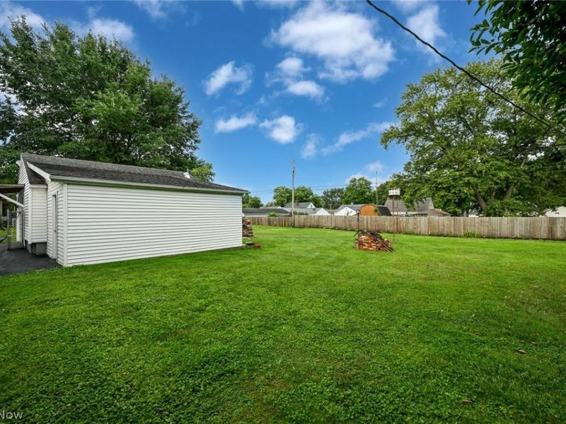 1325 Delverne Avenue SW, Canton, OH 44710 Photo 10