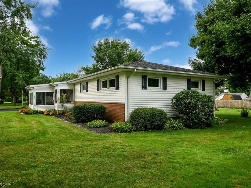 1325 Delverne Avenue SW, Canton, OH 44710 Photo 3
