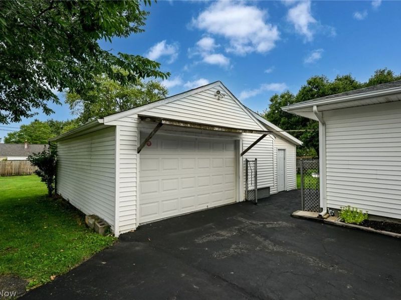 1325 Delverne Avenue SW, Canton, OH 44710 Photo 6