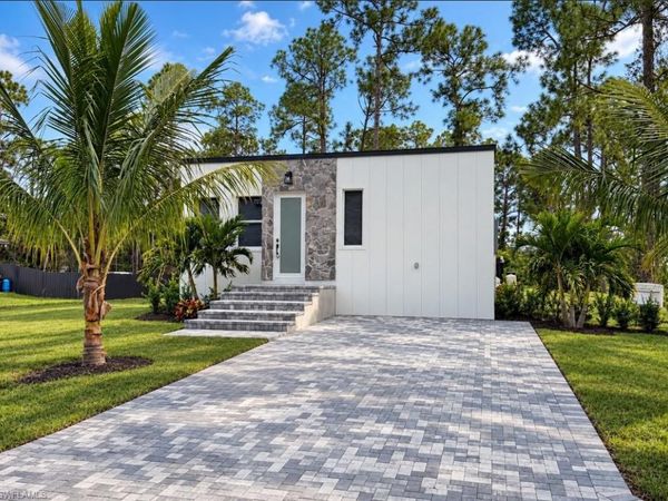 1102 E 11th ST , LEHIGH ACRES, FL 33972