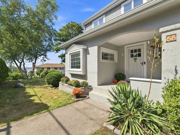 68 Gardner Rd, Nahant, MA 01908
