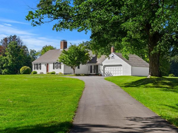 89 N Pepperell Road, Hollis, NH 03049
