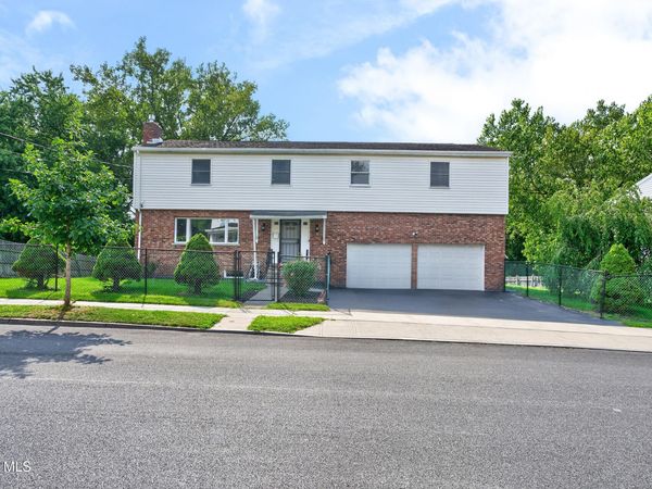 62 Slingerland Street, Albany, NY 12202