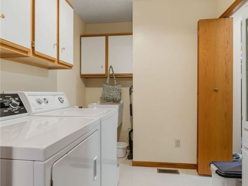 922 Benskin Avenue SW, Canton, OH 44710 Photo 12