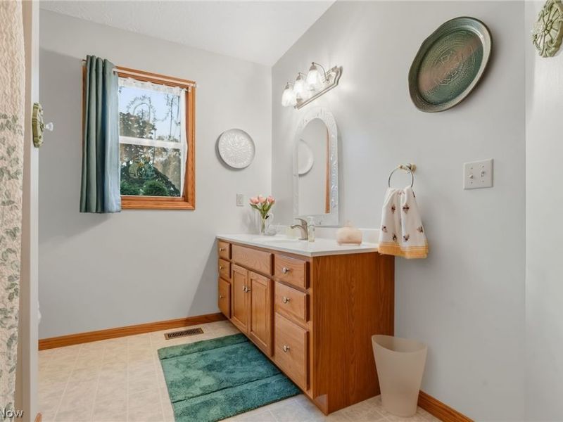 922 Benskin Avenue SW, Canton, OH 44710 Photo 14