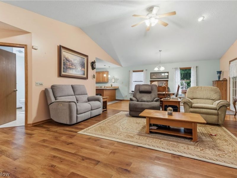 922 Benskin Avenue SW, Canton, OH 44710 Photo 4