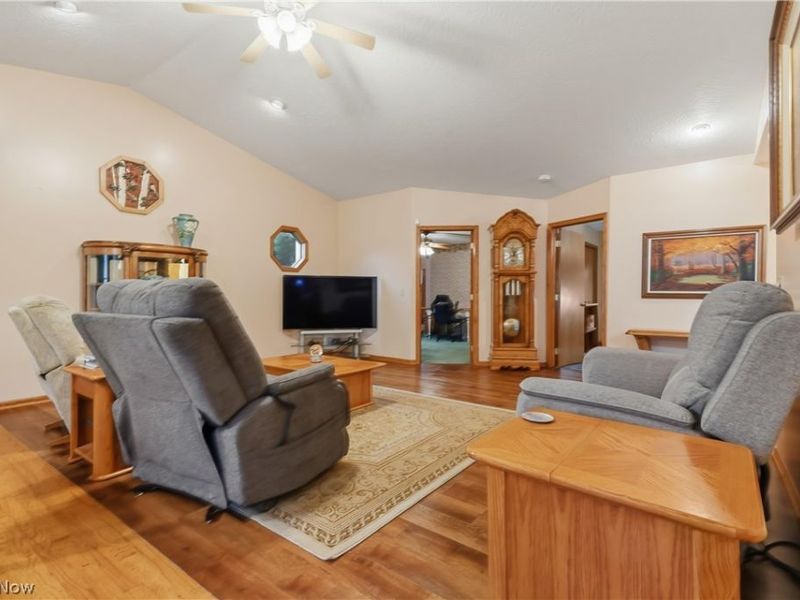 922 Benskin Avenue SW, Canton, OH 44710 Photo 5