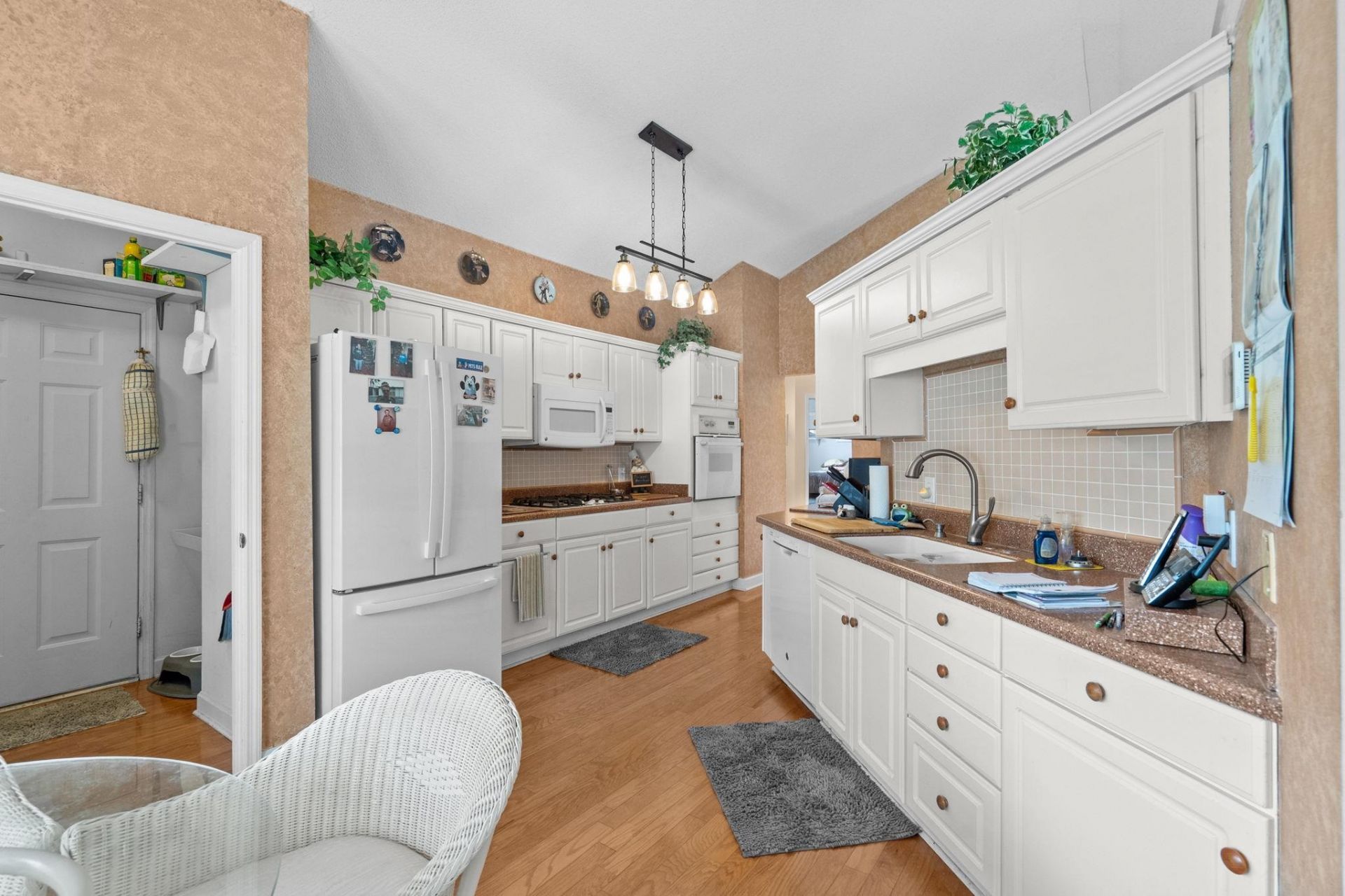 482 Shellbank Dr. Photo 12