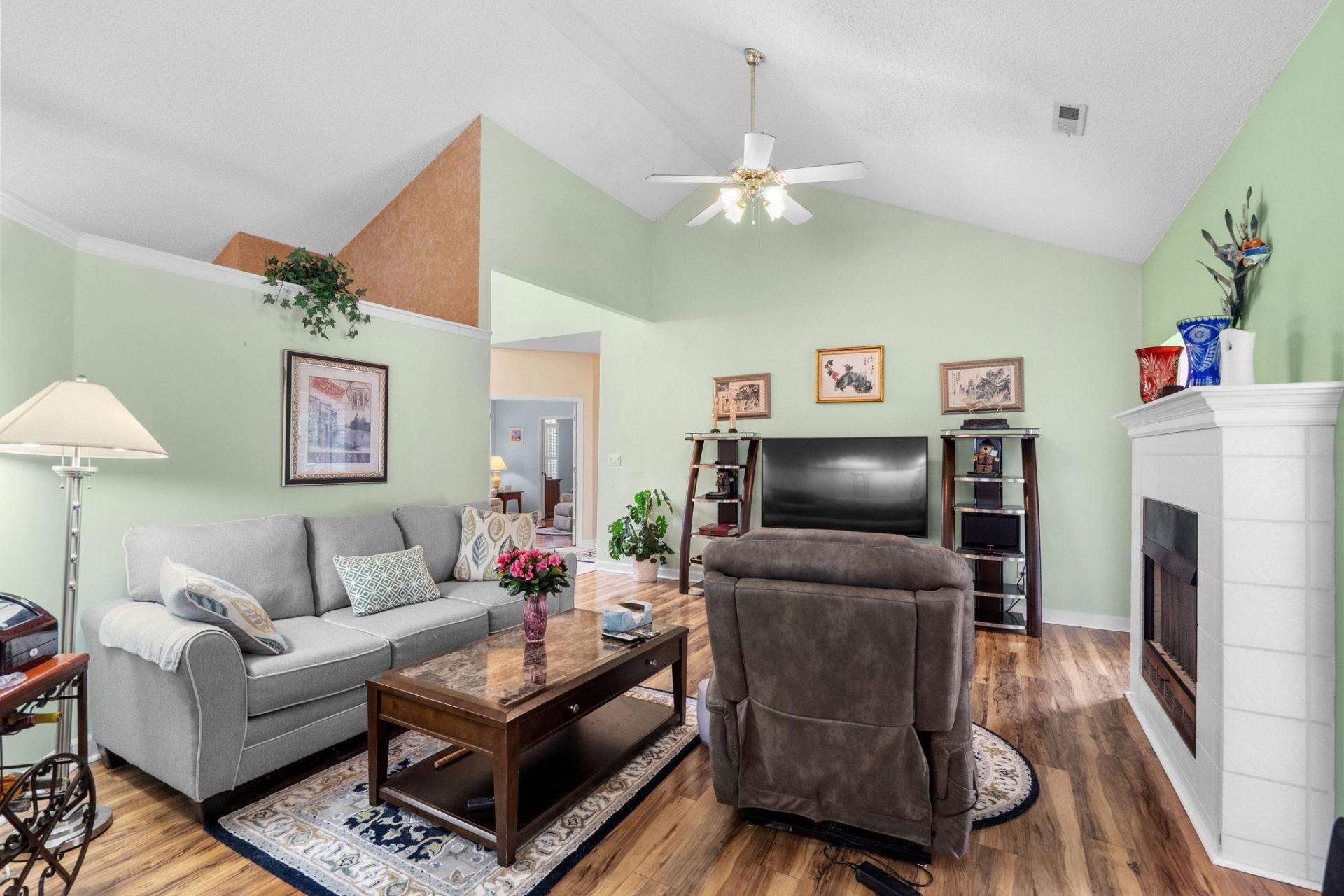 482 Shellbank Dr. Photo 6