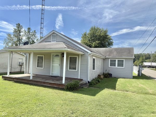 1015 W Raymond Street, Brownstown, IN 47220
