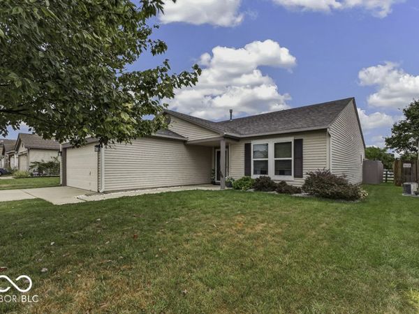 3335 Summer Breeze Lane, Indianapolis, IN 46239