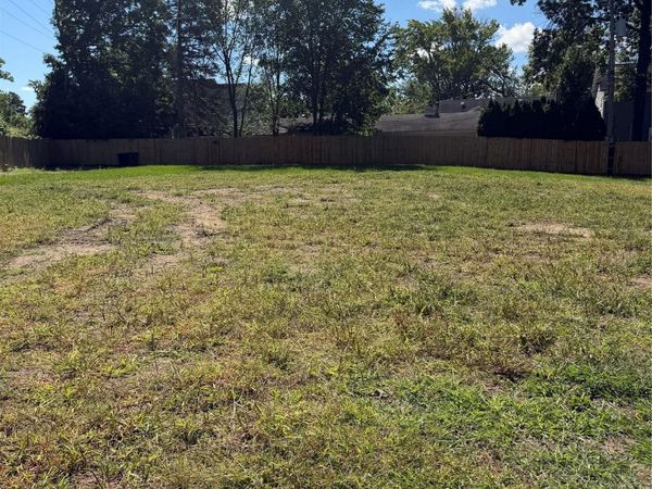 1209 Woodsboro Drive, Royal Oak, Mi 48067