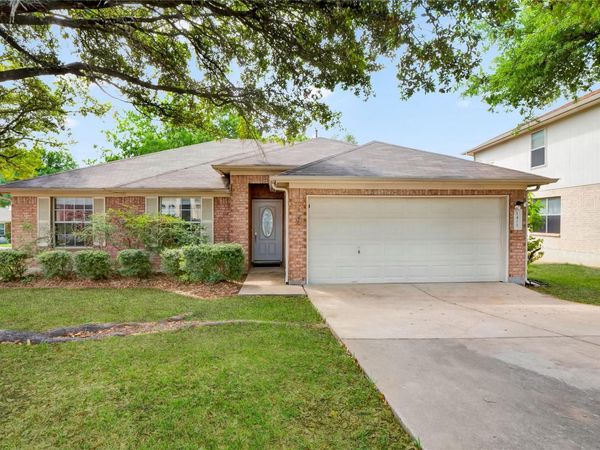 1415 Quicksilver CIR, Round Rock, TX 78665