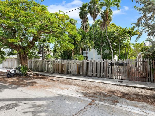 611 Grinnell Street, Unit APT 6, KEY WEST, FL 33040