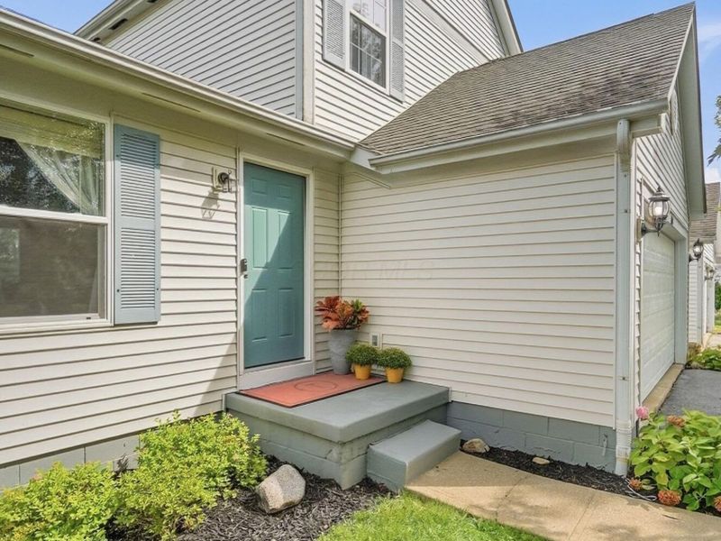 7168 Oliver Winchester Drive, Canal Winchester, OH 43110 Photo 3