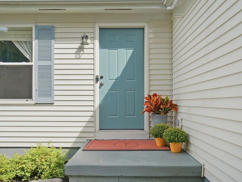 7168 Oliver Winchester Drive, Canal Winchester, OH 43110 Photo 5