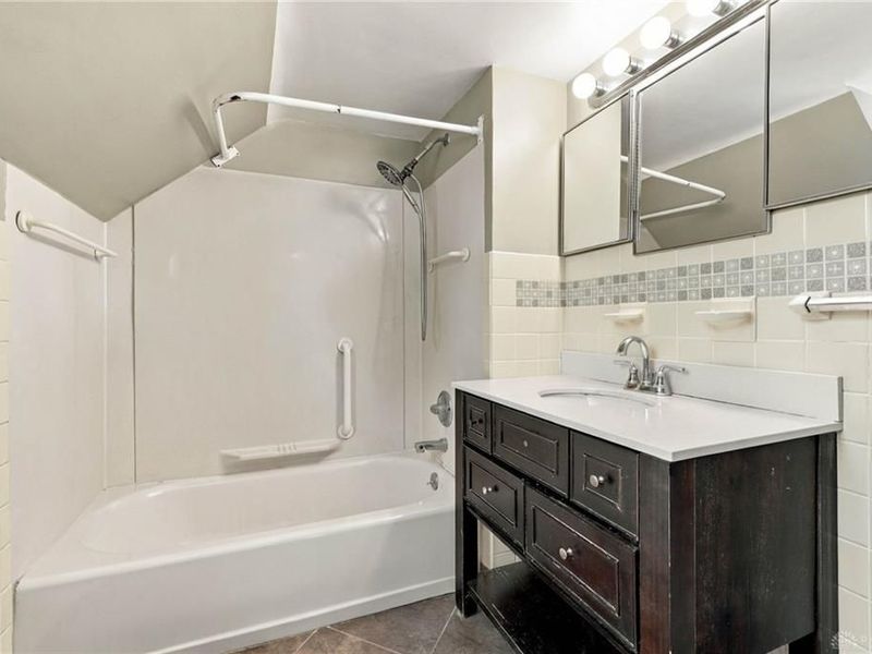 250 S Xenia Drive, Enon Vlg, OH 45323 Photo 26