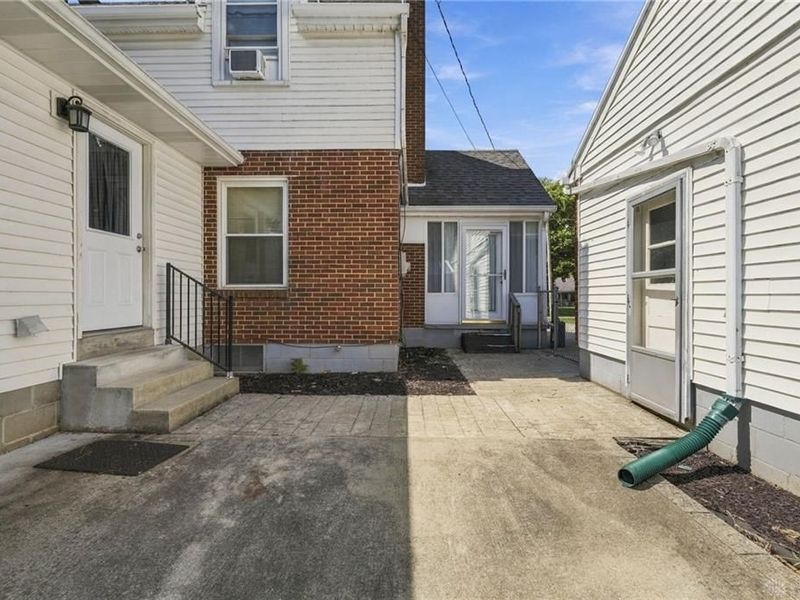 250 S Xenia Drive, Enon Vlg, OH 45323 Photo 30
