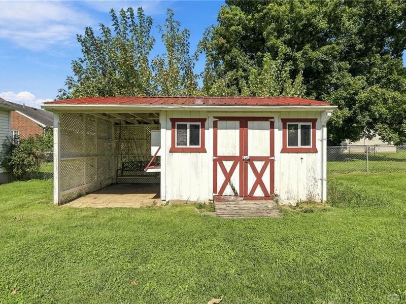 250 S Xenia Drive, Enon Vlg, OH 45323 Photo 36
